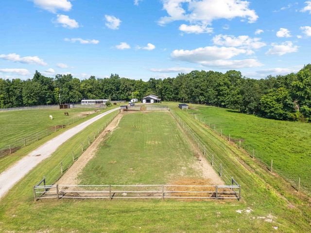 1100 Doublegate Road, Jeffersonville, KY 40337