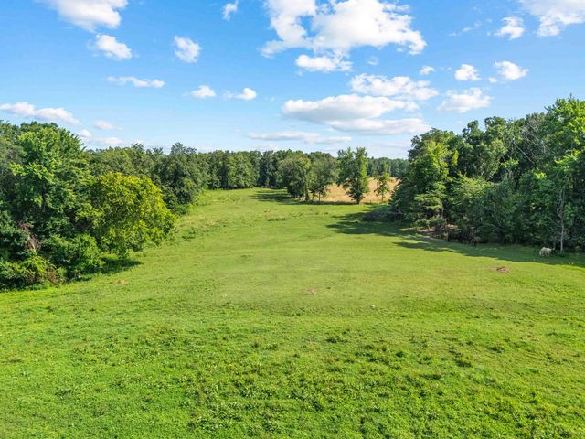 1100 Doublegate Road, Jeffersonville, KY 40337