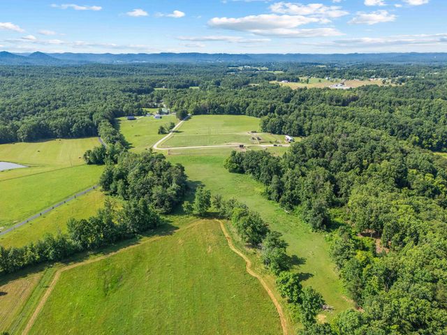 1100 Doublegate Road, Jeffersonville, KY 40337