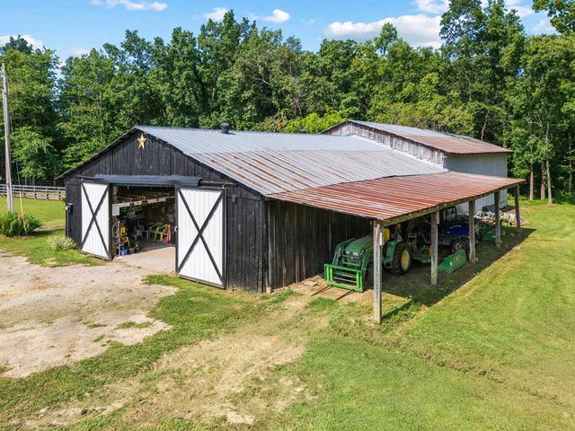 1100 Doublegate Road, Jeffersonville, KY 40337