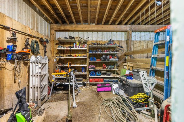 1100 Doublegate Road, Jeffersonville, KY 40337