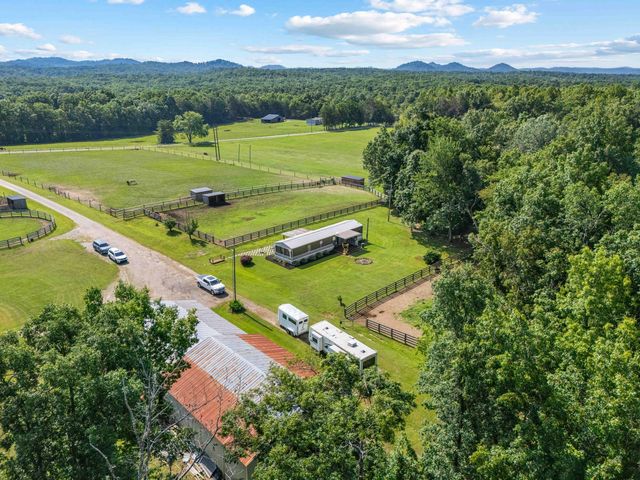 1100 Doublegate Road, Jeffersonville, KY 40337