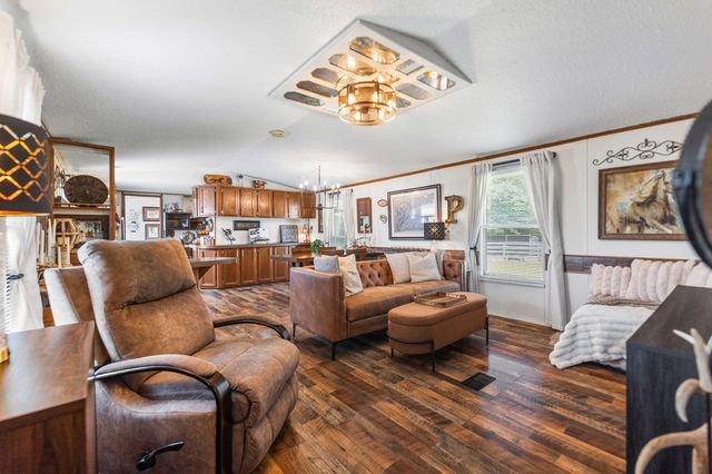 1100 Doublegate Road, Jeffersonville, KY 40337