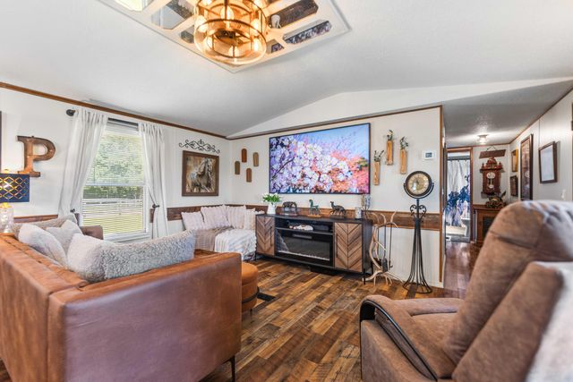 1100 Doublegate Road, Jeffersonville, KY 40337