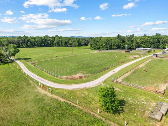 1100 Doublegate Road, Jeffersonville, KY 40337