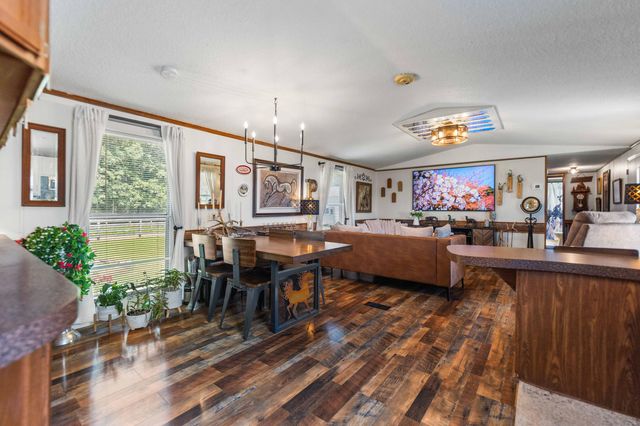 1100 Doublegate Road, Jeffersonville, KY 40337