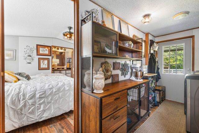 1100 Doublegate Road, Jeffersonville, KY 40337