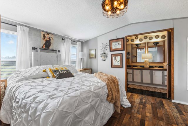 1100 Doublegate Road, Jeffersonville, KY 40337