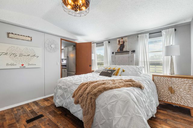 1100 Doublegate Road, Jeffersonville, KY 40337