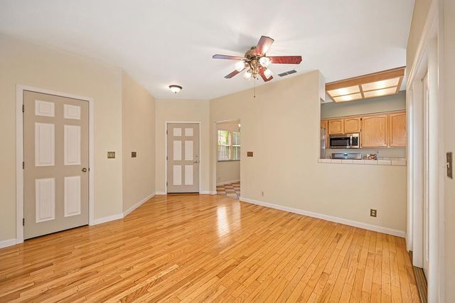 205 Pelham Ct, Roseville, CA 95747