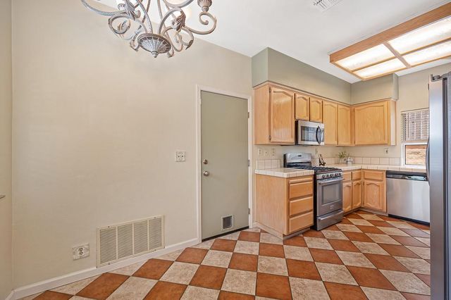 205 Pelham Ct, Roseville, CA 95747