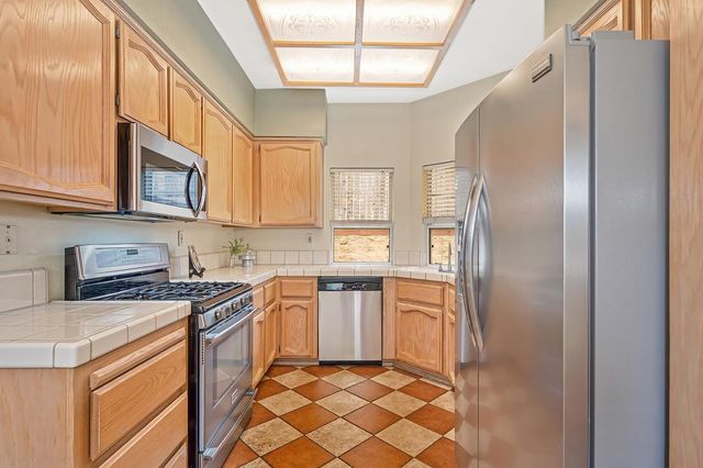 205 Pelham Ct, Roseville, CA 95747