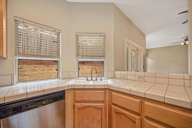 205 Pelham Ct, Roseville, CA 95747