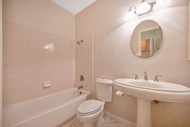 205 Pelham Ct, Roseville, CA 95747