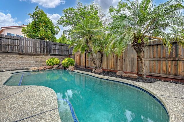 205 Pelham Ct, Roseville, CA 95747