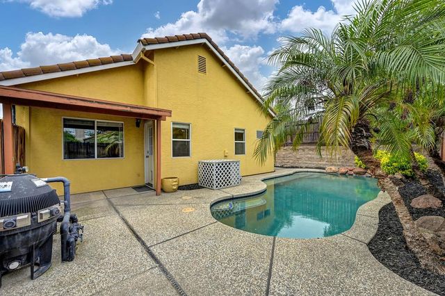 205 Pelham Ct, Roseville, CA 95747