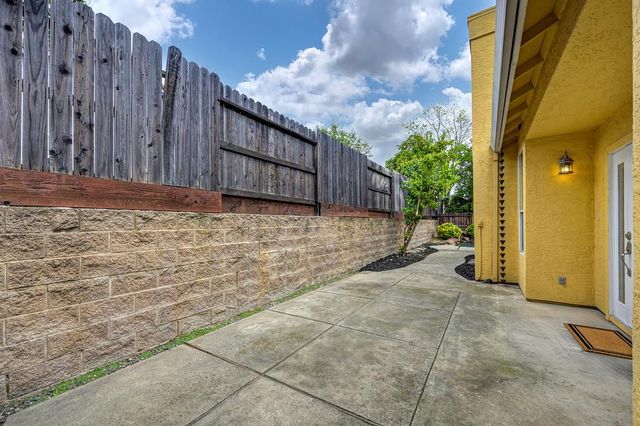 205 Pelham Ct, Roseville, CA 95747