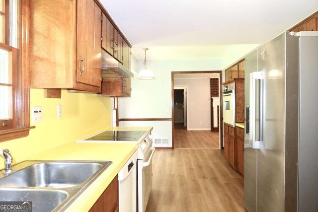 4213 Autumn Hill Drive, Stone Mountain, GA 30083