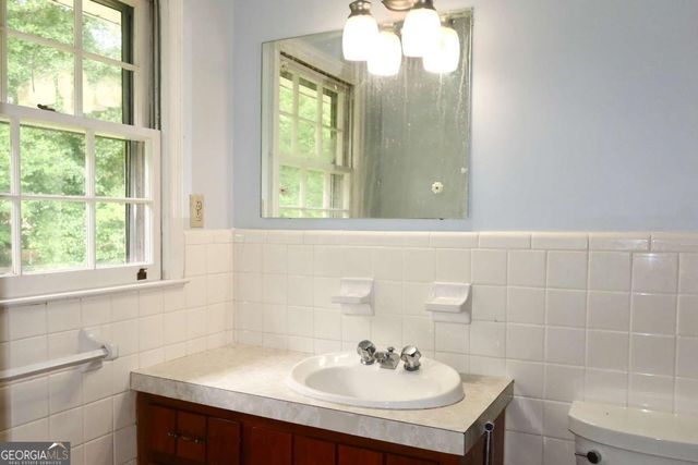 4213 Autumn Hill Drive, Stone Mountain, GA 30083