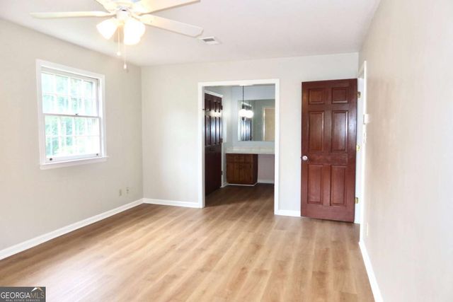 4213 Autumn Hill Drive, Stone Mountain, GA 30083