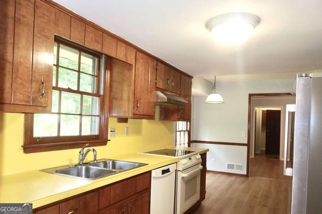4213 Autumn Hill Drive, Stone Mountain, GA 30083