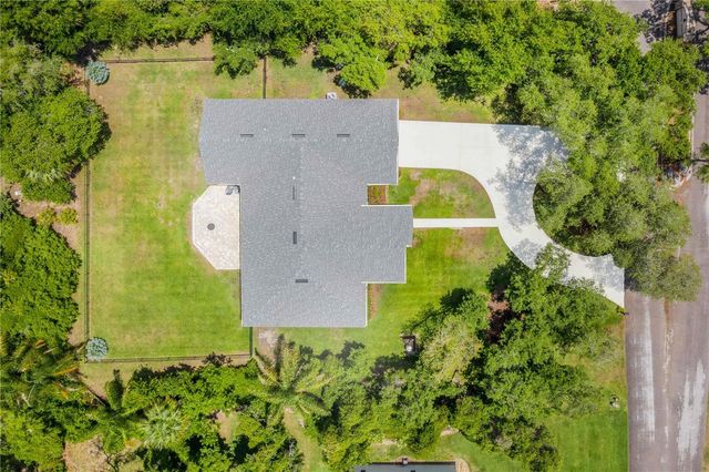 1 PINE FOREST DRIVE, Haines City, FL 33844