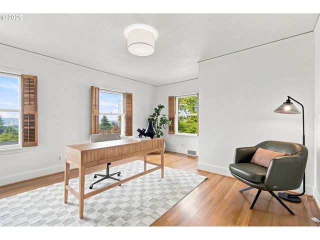 526 Se 65TH Ave, Portland, OR 97215