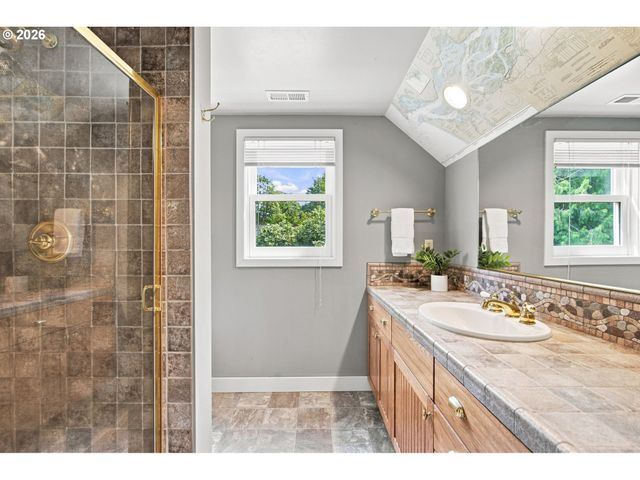 526 Se 65TH Ave, Portland, OR 97215