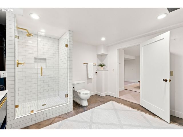 526 Se 65TH Ave, Portland, OR 97215