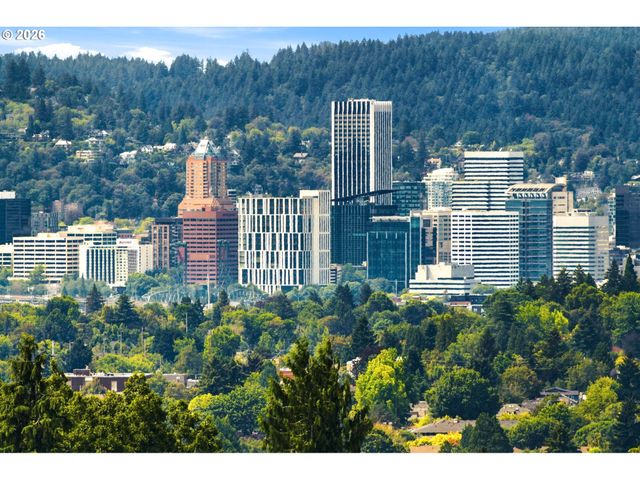 526 Se 65TH Ave, Portland, OR 97215