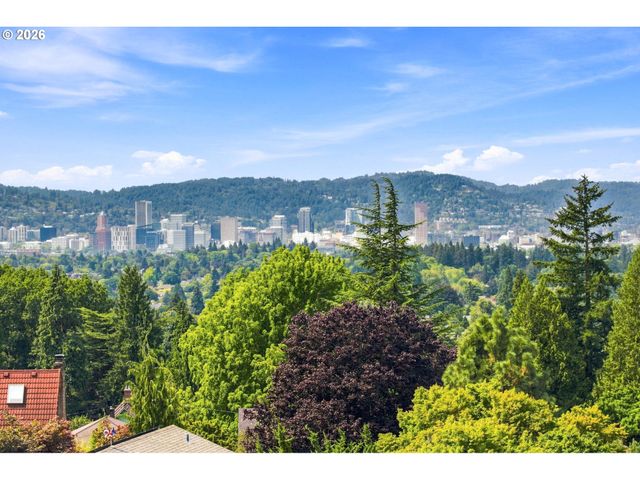 526 Se 65TH Ave, Portland, OR 97215
