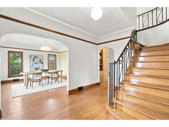 526 Se 65TH Ave, Portland, OR 97215