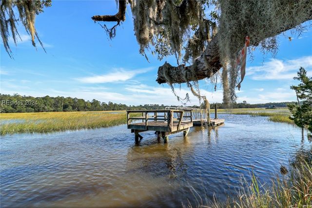 93 Bull Point Dr, Seabrook, SC 29940