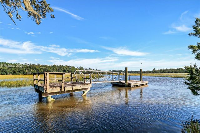93 Bull Point Dr, Seabrook, SC 29940