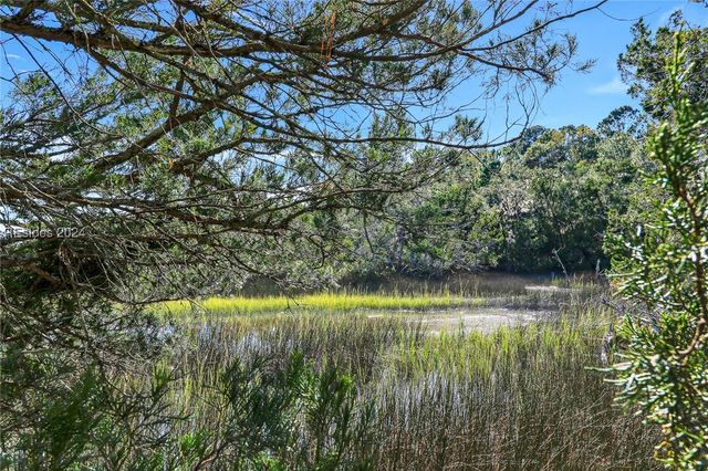 93 Bull Point Dr, Seabrook, SC 29940