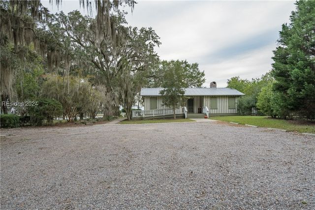 93 Bull Point Dr, Seabrook, SC 29940