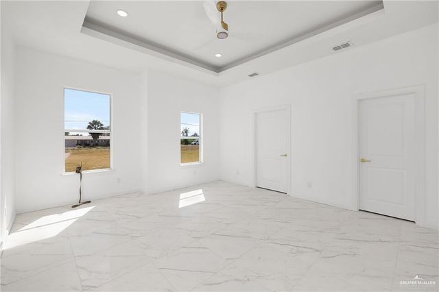 954 S Milanos Road, Weslaco, TX 78596