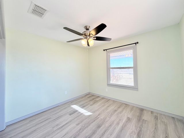 2550 Holland Road, Levelland, TX 79336