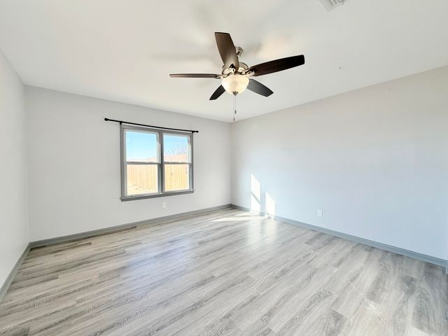 2550 Holland Road, Levelland, TX 79336