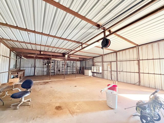 2550 Holland Road, Levelland, TX 79336