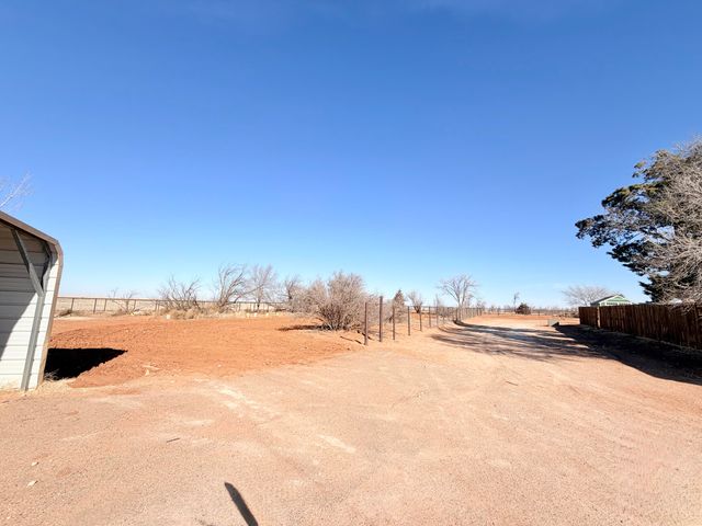 2550 Holland Road, Levelland, TX 79336