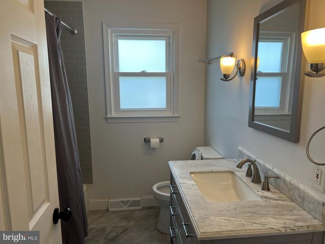 102 TURNER ST, Clayton, NJ 08312