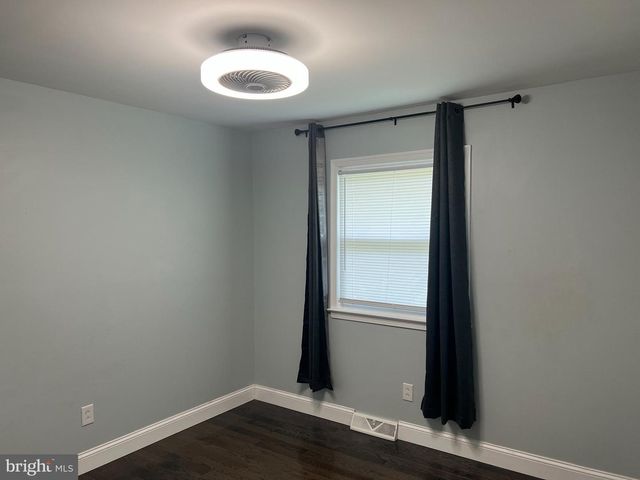 102 TURNER ST, Clayton, NJ 08312
