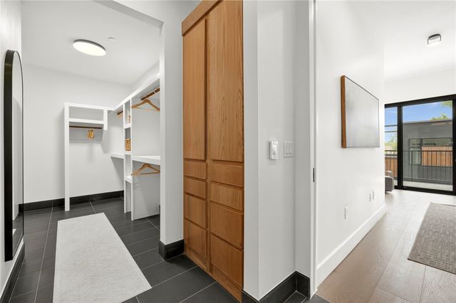 905 4th Street 201, Bentonville, AR 72712
