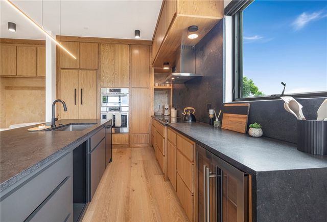 905 4th Street 201, Bentonville, AR 72712