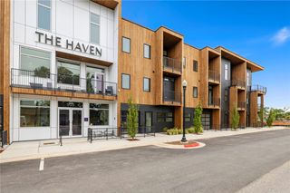 905 4th Street 201, Bentonville, AR 72712