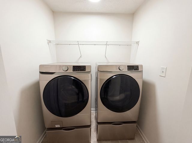 258 Alcovy Walk Drive, Lawrenceville, GA 30045