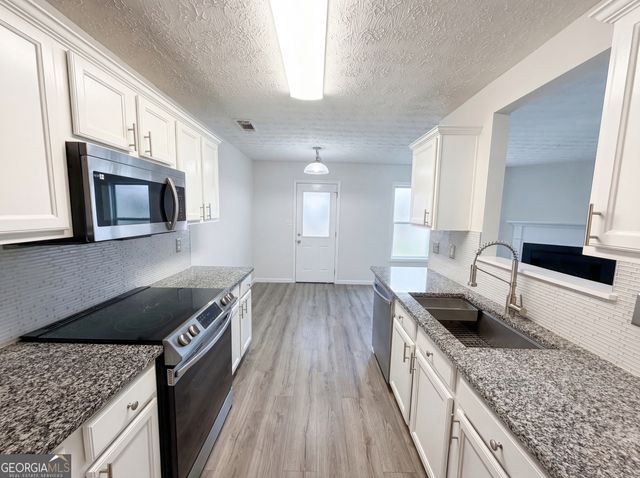 258 Alcovy Walk Drive, Lawrenceville, GA 30045