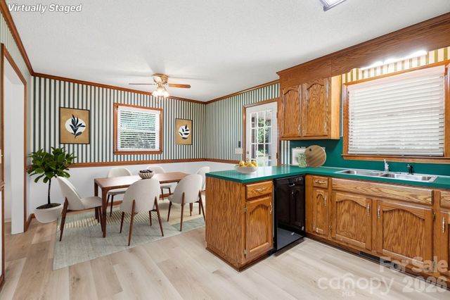 2050 Brownstone Court, Gastonia, NC 28054
