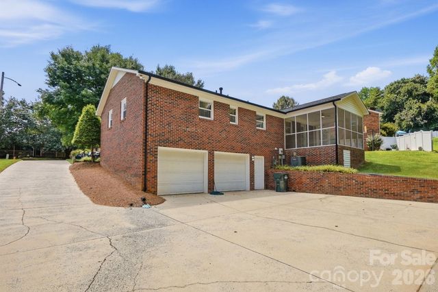 2050 Brownstone Court, Gastonia, NC 28054